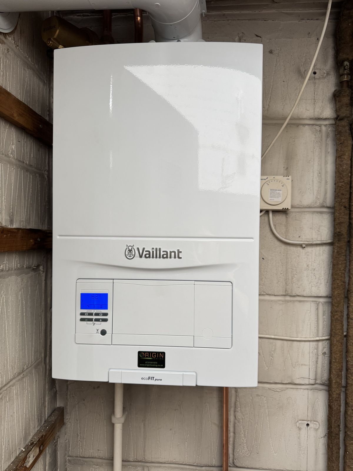 Vaillant ecoFIT pure boiler installed in Shepperton